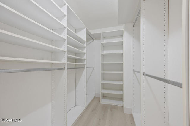 790 Spring Canyon Place, Thousand Oaks CA: https://media.crmls.org/mediaz/269d329b-82be-4202-96c0-75d16f79df28.jpg