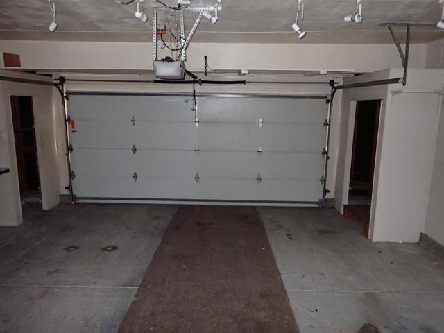 1955 Redwood Road, Hercules CA: https://media.crmls.org/mediaz/269d98a3-bc07-4ba7-a4d9-28ca2e9c8441.jpg