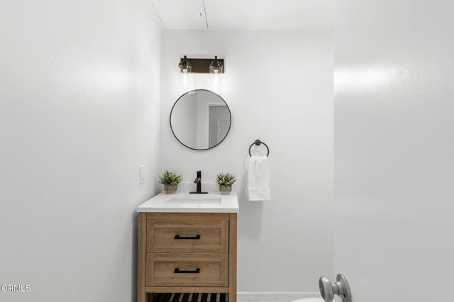 Detail Gallery Image 10 of 25 For 10801 Blix St #2,  North Hollywood,  CA 91602 - 2 Beds | 1/1 Baths