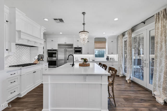 20752 Veneto Way, Porter Ranch CA: https://media.crmls.org/mediaz/269f986e-c5c0-4c5e-b7aa-29eee97ec0b9.jpg