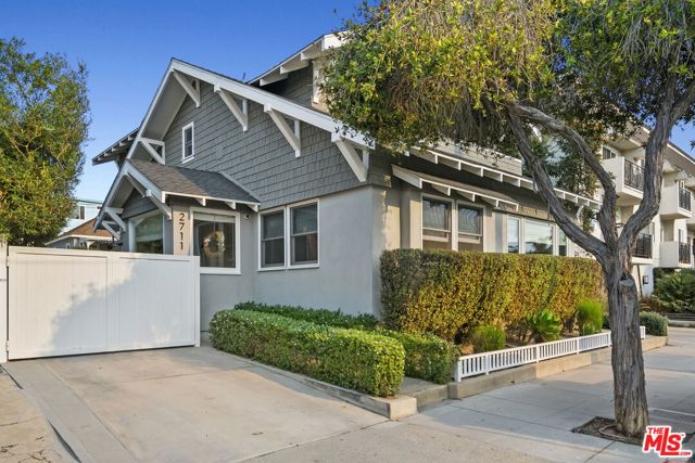 Image 53 of 54 For 2711 2nd Street