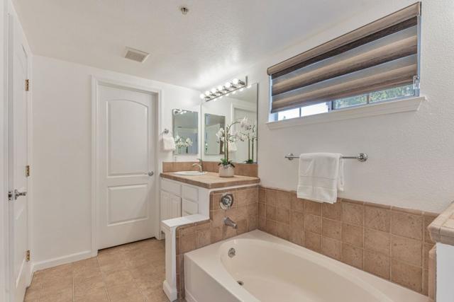 1029 Avila Terraza, Fremont CA: https://media.crmls.org/mediaz/26a1962b-f719-4d37-85c1-0bd3009218e8.jpg