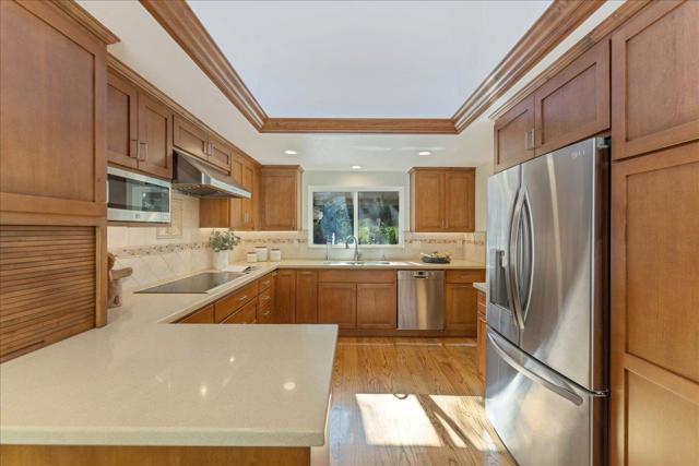 7145 Wooded Lake Drive, San Jose CA: https://media.crmls.org/mediaz/26a1da9c-968f-4117-bb60-6847b906d02b.jpg