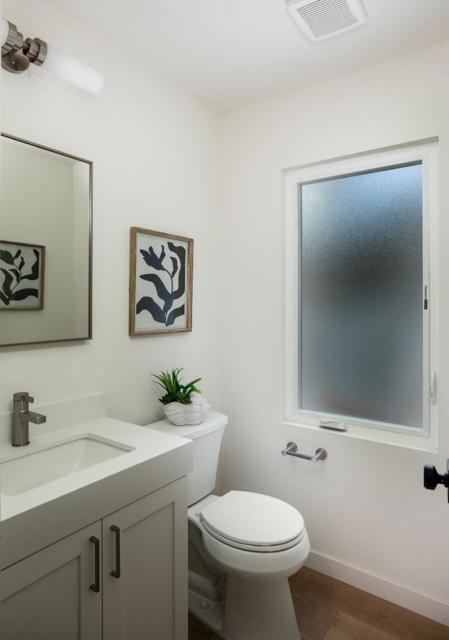 1689 Sunnyslope Avenue, Belmont CA: https://media.crmls.org/mediaz/26a2ed4f-37dd-4948-a211-257db22b8231.jpg