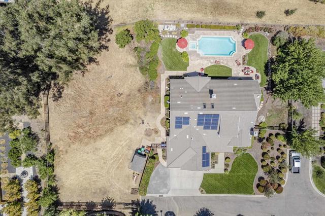 2531 Leona Pl, Pleasanton CA: https://media.crmls.org/mediaz/26a42a2c-5734-4c29-88f9-0dcab4e85cd1.jpg