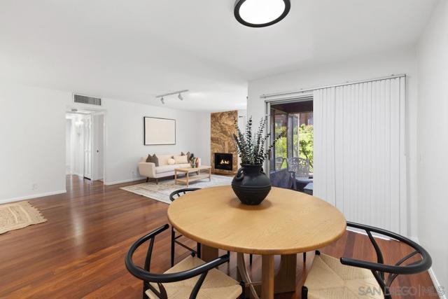 10325 Caminito Cuervo, San Diego CA: https://media.crmls.org/mediaz/26a4510f-23f9-4ba8-a598-6ecc76484a5c.jpg