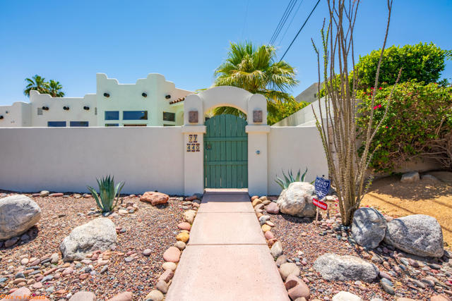 77440 Calle Ensenada, La Quinta CA: https://media.crmls.org/mediaz/26a4520f-a739-4b69-b56d-0c98c4364372.jpg