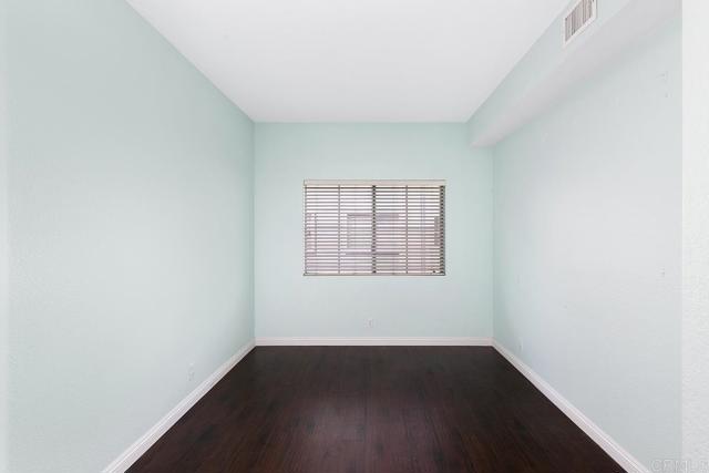 9910 Scripps Vista Way, San Diego CA: https://media.crmls.org/mediaz/26a4fbc5-01d3-41ed-a392-911697d7ba2f.jpg