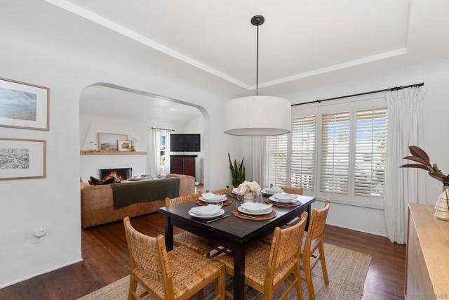 4826 Biona Dr, San Diego CA: https://media.crmls.org/mediaz/26a55bd5-b8fe-4ed8-b823-ee74d03d1c31.jpg