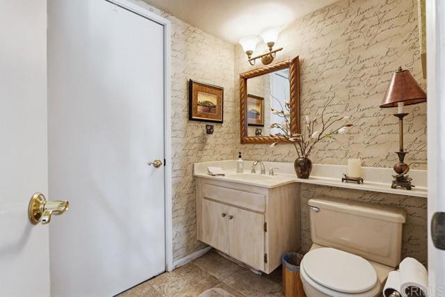 Detail Gallery Image 14 of 38 For 23653 Country Villa Rd, Ramona,  CA 92065 - 3 Beds | 2/1 Baths