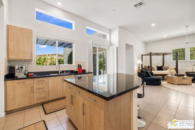 702 Axis Way, Palm Springs CA: https://media.crmls.org/mediaz/26a5d9c6-8705-4be9-ac2c-30fc1e9b59b9.jpg