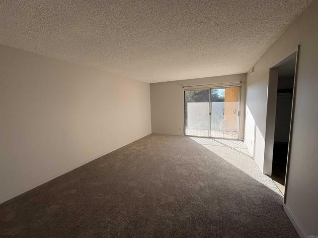 Detail Gallery Image 12 of 16 For 31320 Club Vista Ln, Bonsall,  CA 92003 - 2 Beds | 2/1 Baths