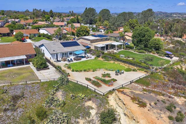Detail Gallery Image 1 of 61 For 379 Trailview, Encinitas,  CA 92024 - 4 Beds | 2 Baths
