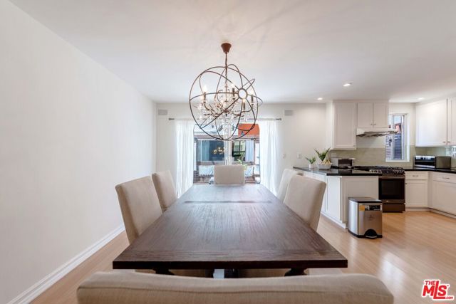 933 17th Street, Santa Monica CA: https://media.crmls.org/mediaz/26a62e03-7c14-4c34-8d19-ba111110161f.jpg