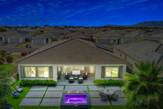 82460 W Mccarroll Drive, Indio CA: https://media.crmls.org/mediaz/26a66dd5-9646-4a9c-88e2-1e3dba4f8290.jpg