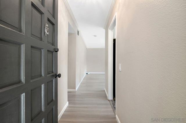 17105 W Bernardo Dr, San Diego CA: https://media.crmls.org/mediaz/26a75323-f452-49e9-85e8-c490f88572fe.jpg