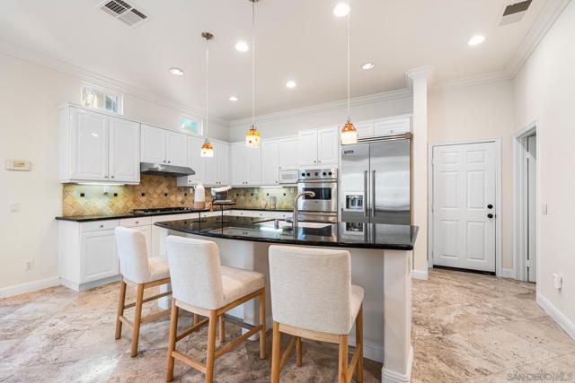 10616 Gingerwood Cove, San Diego CA: https://media.crmls.org/mediaz/26a7b201-866b-4605-ad6c-53fa8e4352fd.jpg