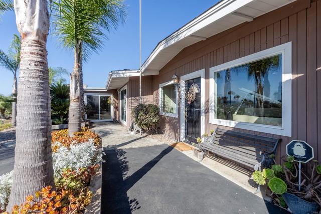 2405 Old Colony, Vista, California 92084, ,Residential Income,For Sale,Old Colony,NDP2407848