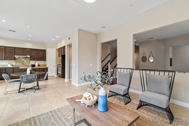 10518 Monterey Ridge Dr, San Diego CA: https://media.crmls.org/mediaz/26a82a40-dbbf-4d01-86ff-6ba5d8894caf.jpg