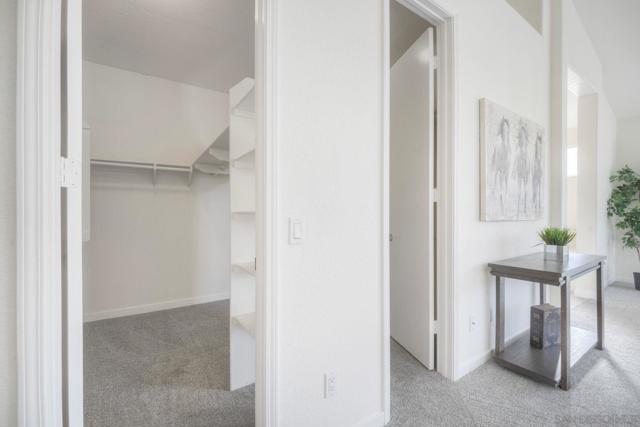 2785 Canyon Oak Pl, Escondido CA: https://media.crmls.org/mediaz/26a92879-705e-4e3d-9631-57a03e1ef061.jpg