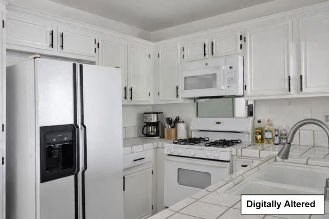 3674 Oakwood Terrace, Fremont CA: https://media.crmls.org/mediaz/26a99fcb-f5c5-470d-b0cb-394f6d01f604.jpg