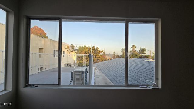 Detail Gallery Image 21 of 26 For 1483 N Altadena Dr, Pasadena,  CA  - 2 Beds | 1 Baths