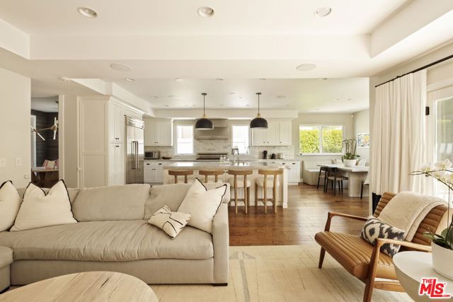 2468 Wellesley Avenue, Los Angeles CA: https://media.crmls.org/mediaz/26ab37a1-5ab0-42b2-9ec6-def5babbf3e2.jpg