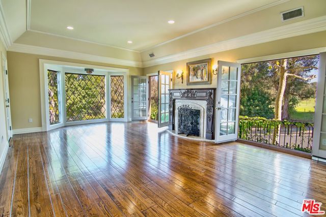 2653 PATRICIA Avenue, Los Angeles CA: https://media.crmls.org/mediaz/26abb201-8b03-44af-ade6-0b122ab71524.jpg