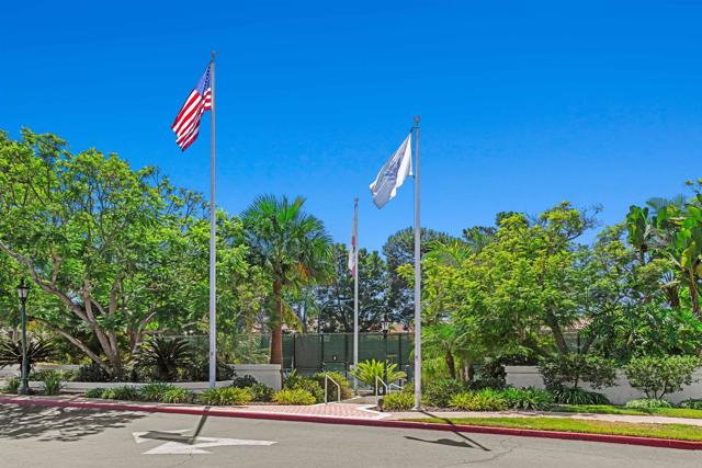 4905 Alicante Way, Oceanside CA: https://media.crmls.org/mediaz/26acfb19-a7bb-4164-bbdd-d2d283ea0e7f.jpg