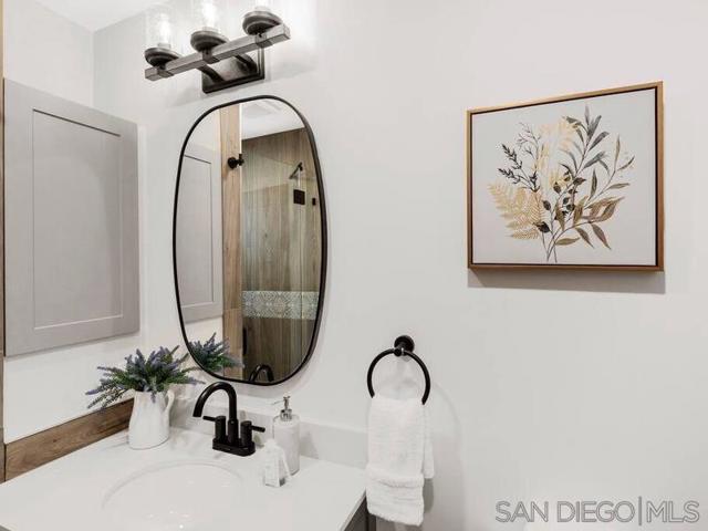 3700 Third Ave, San Diego CA: https://media.crmls.org/mediaz/26ad0a88-74c1-4762-9085-70e30b763f6c.jpg