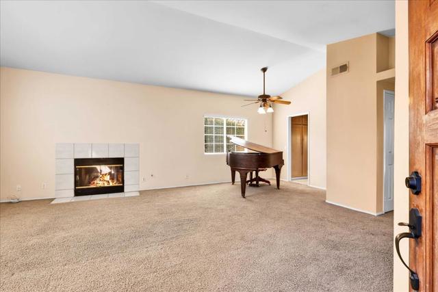 36429 Las Begonias, Cathedral City CA: https://media.crmls.org/mediaz/26ad9234-8da3-4b4b-a236-8ecdefc7ec93.jpg