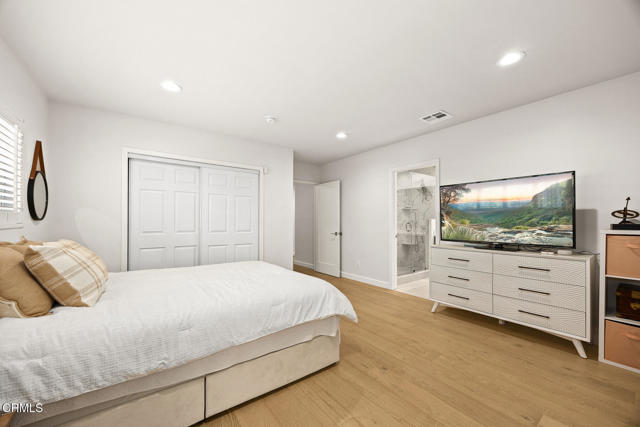 Image 38 of 76 For 4754 Palm Drive