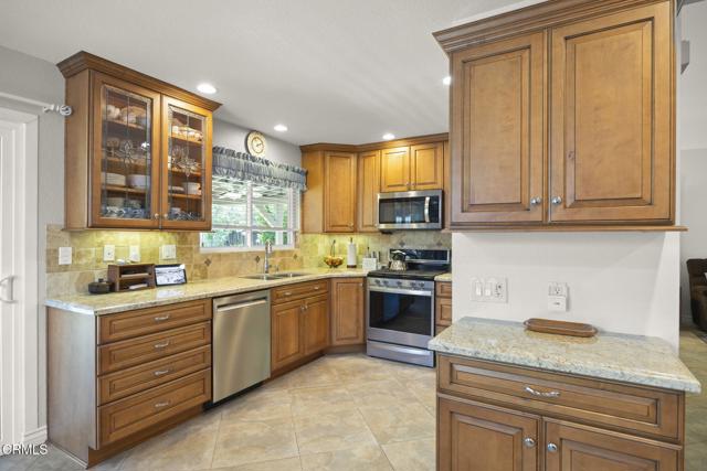 5084 Via Calderon, Camarillo CA: https://media.crmls.org/mediaz/26b3acf6-d0b7-40ff-acfc-cba56aabc2b7.jpg
