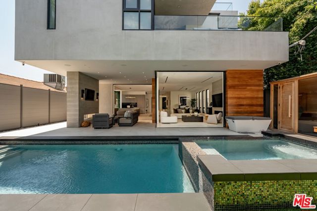 818 N Curson Avenue, Los Angeles CA: https://media.crmls.org/mediaz/26b4e1cc-f15d-4289-9020-94e3e446745b.jpg