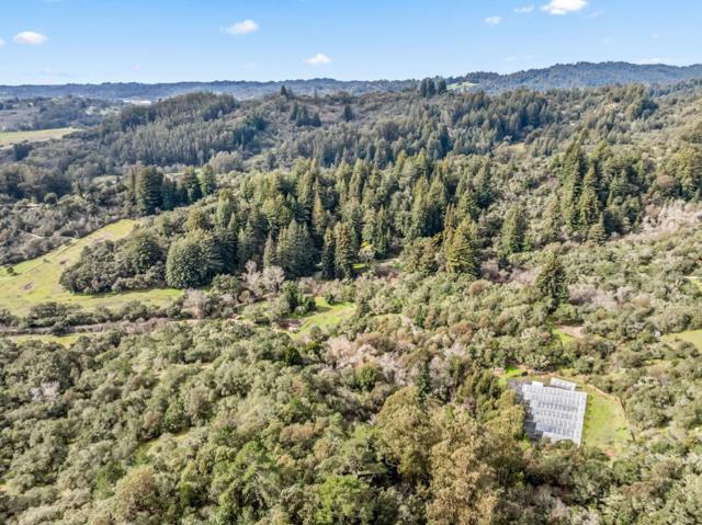 530 Apple Valley Lane, Watsonville CA: https://media.crmls.org/mediaz/26b78022-ae84-4c5e-9789-71db217ebd3f.jpg