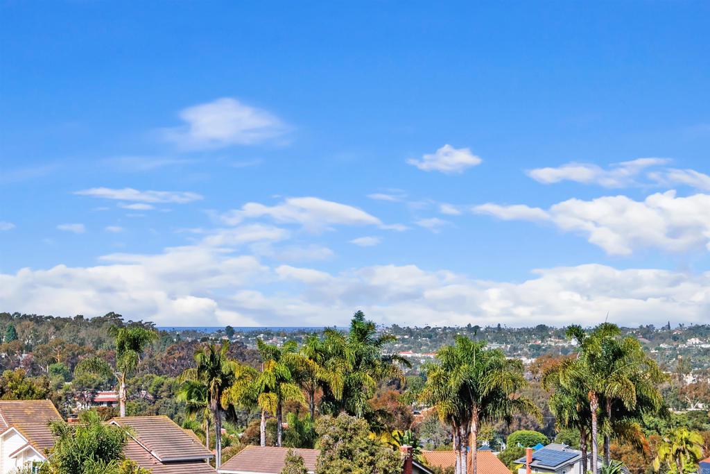 https://media.crmls.org/mediaz/26b795b7-ae3c-4206-8895-9326894d02d8.jpg?preset=X-Large