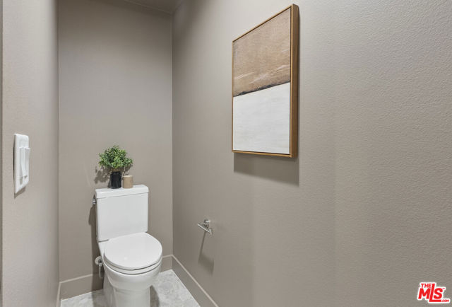 1320 W Cannon Drive, Los Angeles CA: https://media.crmls.org/mediaz/26b79e6a-5cc5-4a6f-ab95-9266aaa44086.jpg