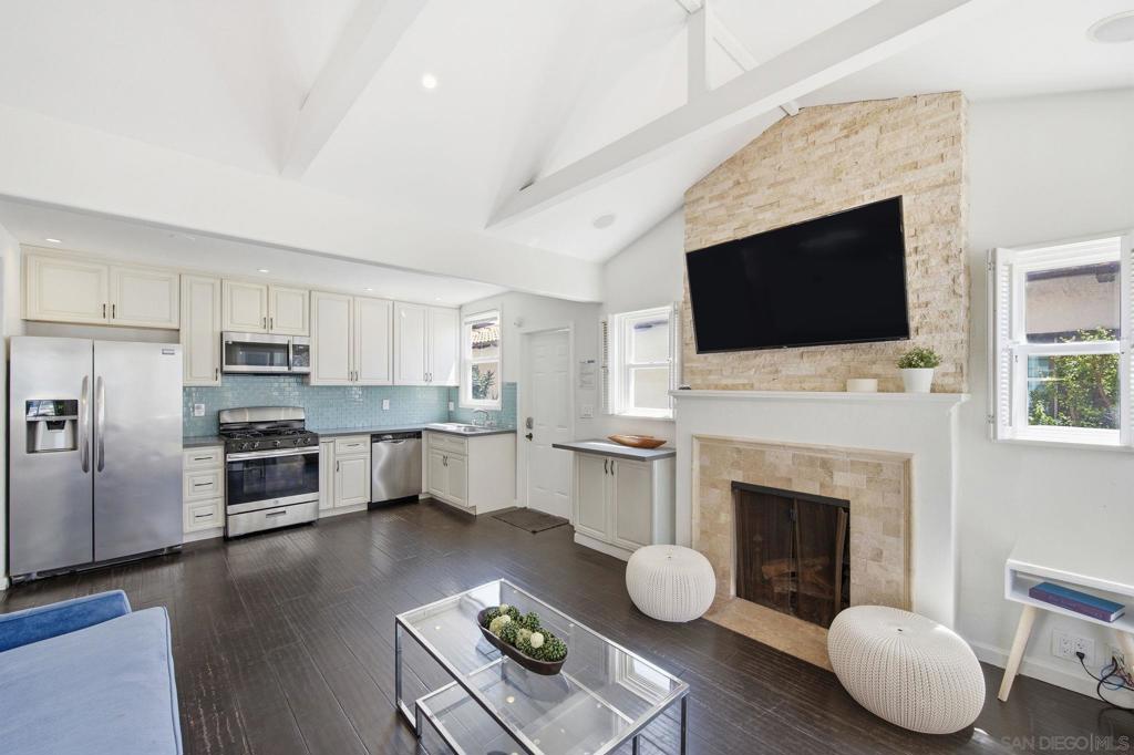 722 Balboa - photo 11