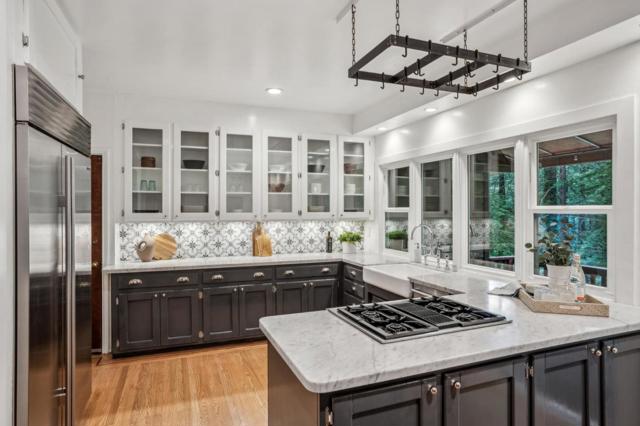 13872 Silver Sky Way, Woodside CA: https://media.crmls.org/mediaz/26bac2d9-a46f-4b24-971a-5bfd9f9e9ab3.jpg