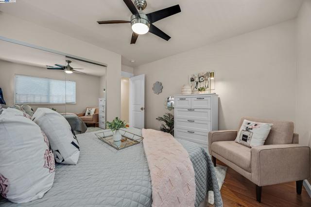 11530 Circle Way, Dublin CA: https://media.crmls.org/mediaz/26bb096e-8716-4b9c-b335-e5f0a1bbeeed.jpg