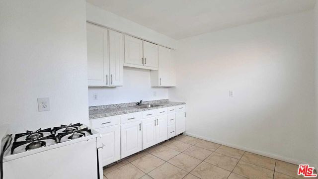 66327 7th Street, Desert Hot Springs CA: https://media.crmls.org/mediaz/26bc16f6-aabc-4919-82fb-c59f62d2f370.jpg