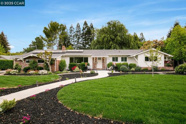 3115 Ebano Dr, Walnut Creek CA: https://media.crmls.org/mediaz/26bcf125-5cde-4cec-8d09-d3d8ba40e3c1.jpg