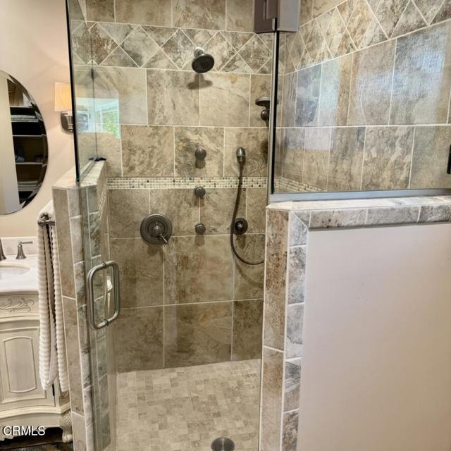 Detail Gallery Image 31 of 54 For 2013 El Vista Ct, Glendale,  CA 91208 - 3 Beds | 3 Baths