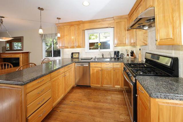 3523 Oak Drive, Menlo Park CA: https://media.crmls.org/mediaz/26bd8b23-e5fc-4e56-9f1e-703550458e80.jpg