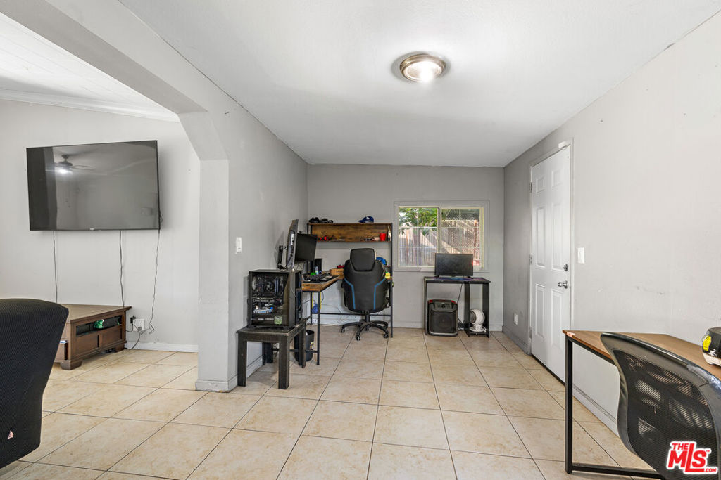 MLS #25622305 image #14