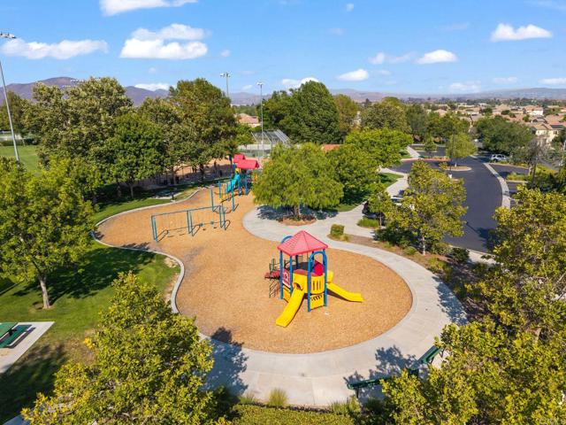 Detail Gallery Image 42 of 49 For 31557 Whitecrown Dr, Murrieta,  CA 92563 - 5 Beds | 3 Baths