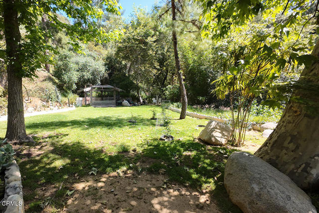 633 Norumbega Drive, Monrovia CA: https://media.crmls.org/mediaz/26bf36ca-304b-431b-adcd-886d150c1f38.jpg