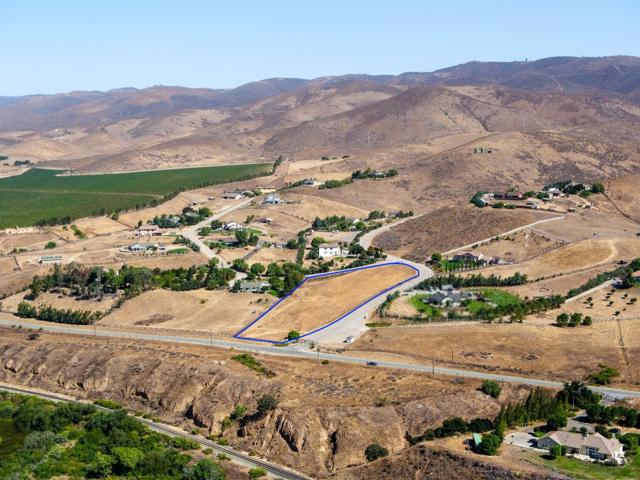 35700 Eagle, Soledad CA: https://media.crmls.org/mediaz/26bff8ee-74e3-4e5d-8031-0e7009a12f04.jpg