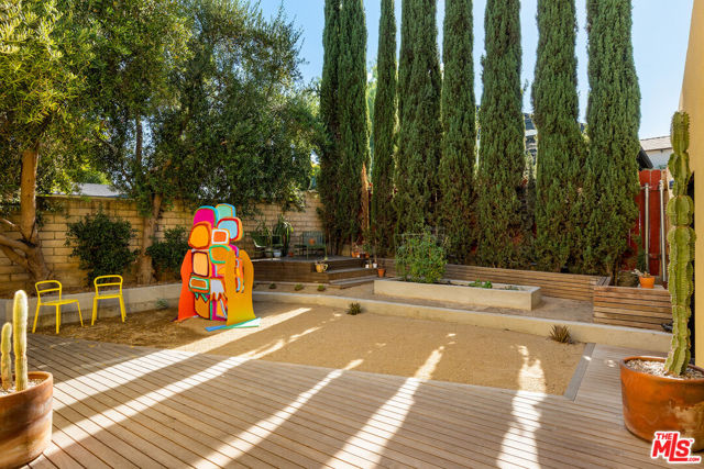 3435 Verdugo Vista Terrace, Los Angeles CA: https://media.crmls.org/mediaz/26c05105-c0ca-4db6-9331-c40a8d26e8dd.jpg