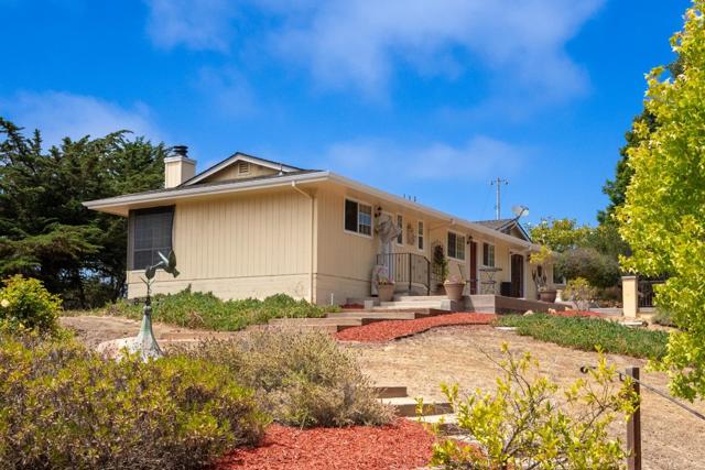 3225 Hillman Lane, Royal Oaks CA: https://media.crmls.org/mediaz/26c0cce5-0f6f-4384-bd37-a65777c615fb.jpg